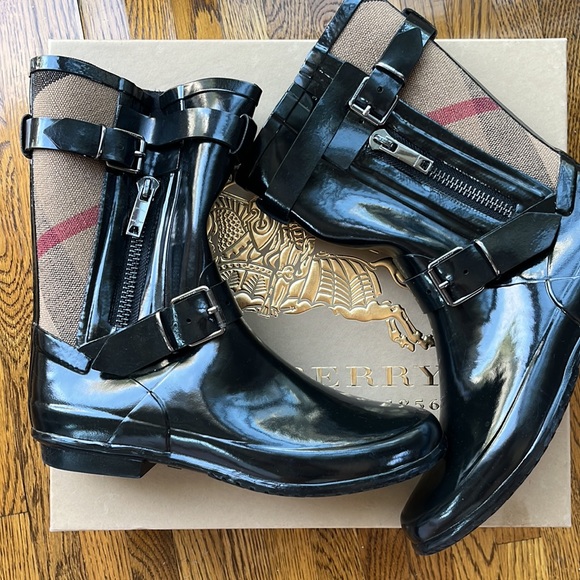 Burberry Biker Rubber Bootbiker Rubber boot in size UK(5) EUR(38). - Picture 14 of 14